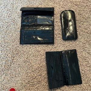 Eel skin wallet